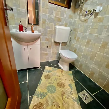Guest house Baber Apartmanhaz Balatonakarattya