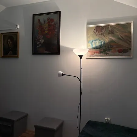 Babér Balatonakarattya Pensión 3*