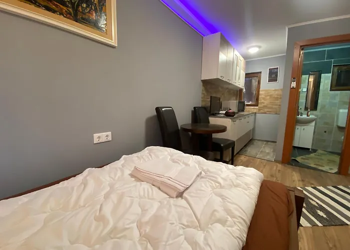 Baber Apartmanhaz Balatonakarattya Gasthuis 3*