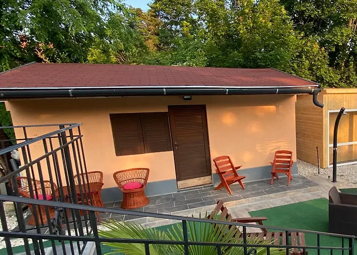 Baber Apartmanhaz Balatonakarattya Gasthuis Balatonkenese
